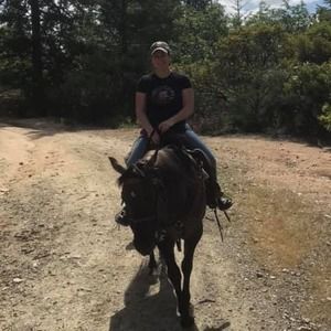 Meet your Posher, Sara